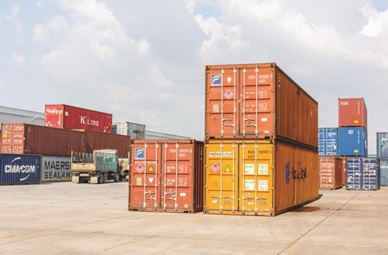Thuê container làm kho chứa hàng tiện dụng tiết kiệm chi phí